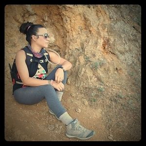 Meet your Posher, Alma